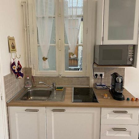 Cosy, Charming Apartment With Courtyard パリ エクステリア 写真