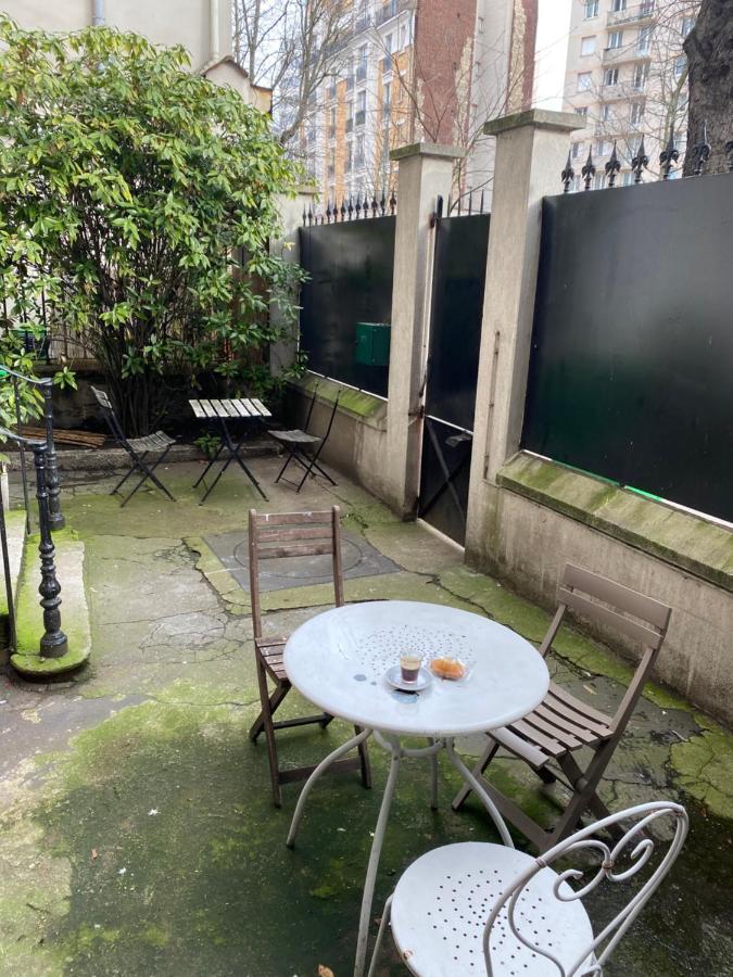 Cosy, Charming Apartment With Courtyard パリ エクステリア 写真